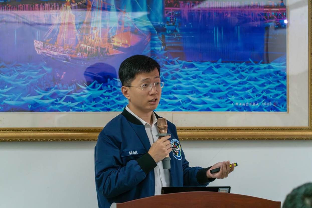 副书记讲话 李开阳摄